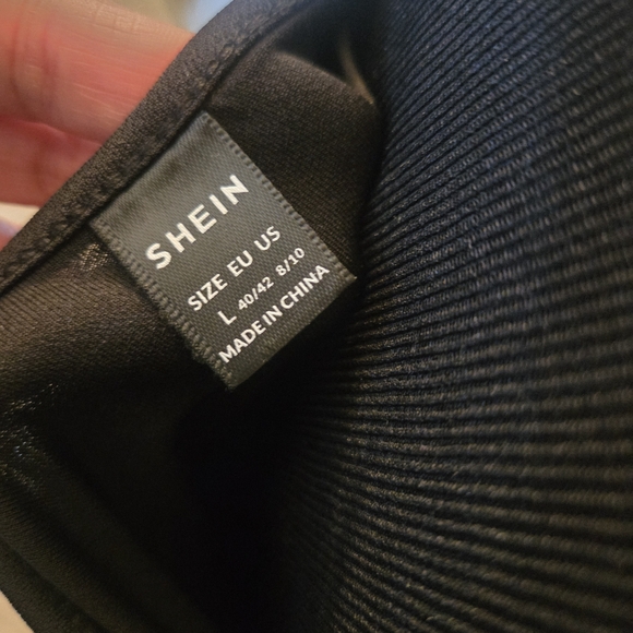 SHEIN Black Ribbed Top - Picture 4 of 4